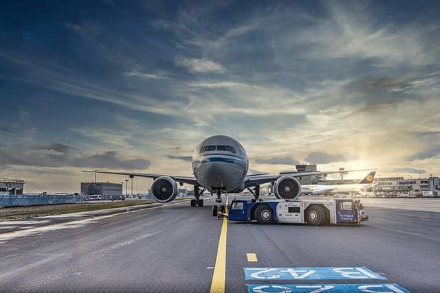 Image of an airplane used as a shipment method for freight goods.